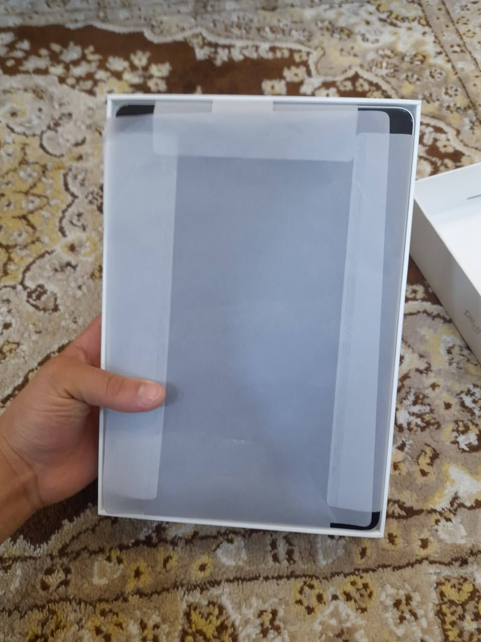 السلام عليكم  للبيع ايباد9 لجهاز نضيف جدآ كامل ملحقاته لاتصال عله الرقم *********** ملاحظه اني مكلف بلنشر اخوان الي يريده يتصل علي او يراسل واتساب اني مكلف بلنشر مو تراسلني مازنجر تمام والسعر مناسب لانو اخو لجديد
