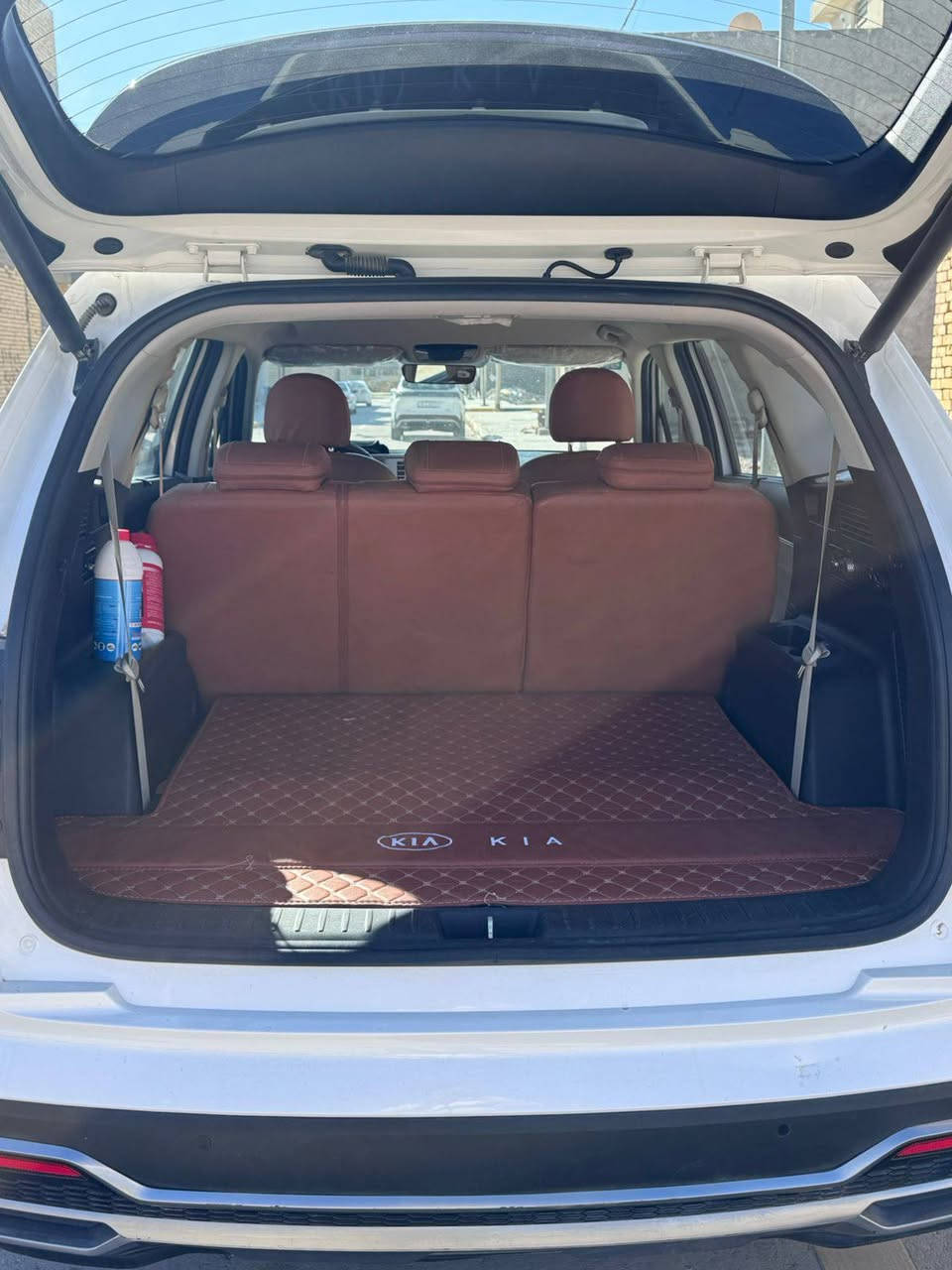 كيا سورنتو 2021 خليجي
المحرك 6 3500 سلندر
كير 8 سرعات
مفتاح التشغيل بصمة
تشغيل عن بعد
فتح الصندوق كهرباء
جامات 4 اوتو صعود نزول
دشبول 7 الوان
قبضات ابواب المنيوم.
لايت زينون + LED
كشافات زينون
مثبت سرعة
المودات والاوامر الصوتية
عدد المقاعد 7 راكب
مقاعد امامية كهرباء
مقاعد جلد
بردات ابواب خلفية
شاشة ابل كار بلي
حساسات امامية
حساسات خلفية
تبريد شاشة
3 قطع تبريد
نظام نزول منحدرات.
نظام مانع تزحلق
‏ABS
شاحن موبايل واير ليس
اشاير بالمري والمري شفط
حساس اطارات
‏USB مخرج
‏Bluetooth
مخرج منفذ الطاقة عدد  8
عدد حاملات اكواب 8
درايف مود
‏comfort - eco-sport-smart )
بصمة تشغيل عدد 2
ماشية 45 ألف  ما ماشية السيارة
السونار مرفق مع الصور ✨
السيارة فول نظافة شغل وأطلع
السيارة بأسمي تحويل ثاني يوم
السعر 265$💵 وبي مجال بسيط
مكان السيارة:  واسط المركز
***********
