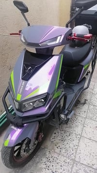 دراجه سحن ست بطاريات سرعتهه ٩٠ حقيقي الدراجه  ماخذيهه اقل الشهر يعني ا...