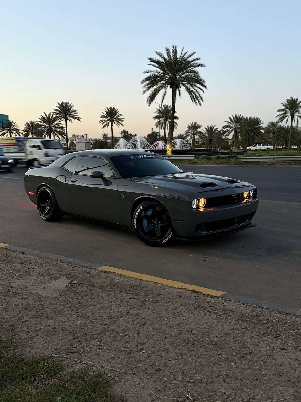 دوج جالنجر 
2023last call
RT 5700
دخول جديد كاتي تترقم شمالي 
حادث بنيد صبغ بدون اي دواخل
ايرباك طاك ومسستم
المواصفات العاديه
🚩شاشه وسط
‏🚩توقف عند فتح الباب
🚩كامرا دواره
🚩حساس خلفي
🚩كشن حضن
🚩ويل 20
🚩ويل ديمن 
🚩عليه فجوج كفر ضاوي

العنوان بغداد الدوره
*********** متوفر واتساب
السعر 210 وبيه مجال
