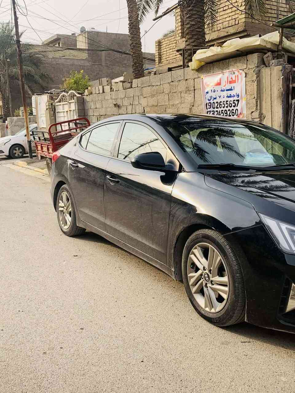 السلام عليكم الانتره 2019 امريكي رقم بغداد لون اسود
 ماشيه 95الف السياره
 معوقين شهر 11 تصير حره 
حادثها بنيد تبديل وجاملغ الايمن 
مواصفاتها
تحديد مسار
مانع انزلاق
رادار جانبي 
السعر120وبيها مجال 
بغداد حي الجهاد 
للاستفسار الاتصال على الرقم 
***********
