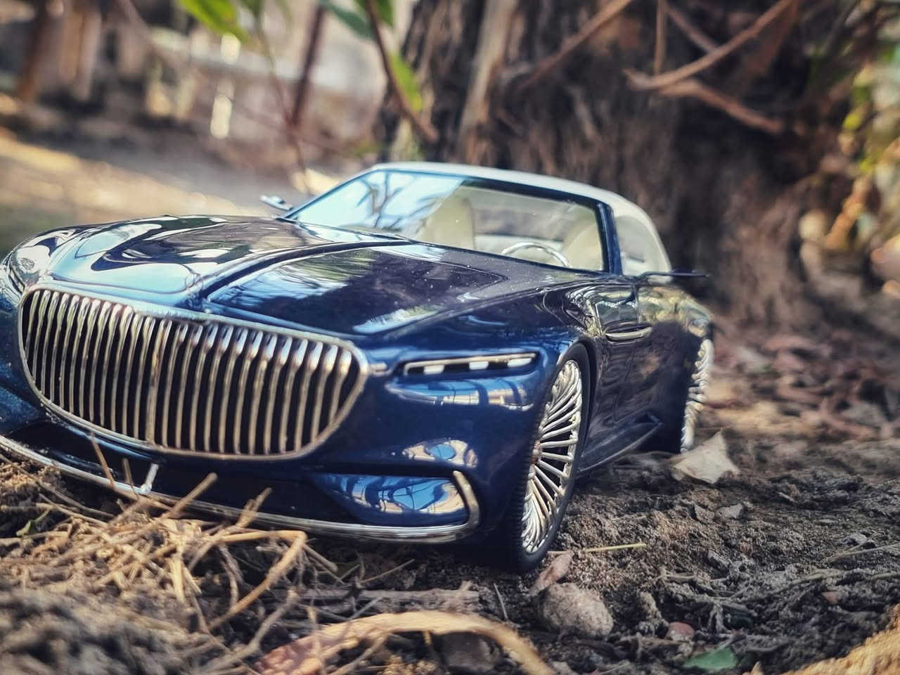 السلام عليكم للبيع
mercedes . maybach . 18
 $ المعدن ريزينك  
من العملاقة شوكو مكاني بغداد 
***********
