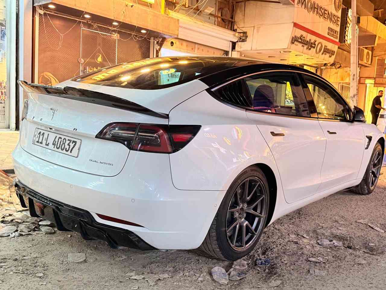 السلام عليكم
تسلا للبيع موديل 2022 الفئه 3
حادثها جاملغ وبنيد وبيها بارد بالهلال مال جاملغ الخلفي
ايرباكات طاكه ومسويهن
السياره ماشيه 61 الف كيلو
اون لاين اخر تحدث
نقصها حساس تاير خلفي فقط
مواصفاتها معروفه 
الستيرن البلادي موجود انطي وياها
وكبات بلاديه انطيها وياها
بدون شاحنه انت شتري ب 400 سعرها
عارضها السياره ب 167 بيها مجال كلش قليل
للبيع فقط ماراوس مكاني المنصور تقاطع الرواد
رقمي *********** بي واتس بغداد, العراق
