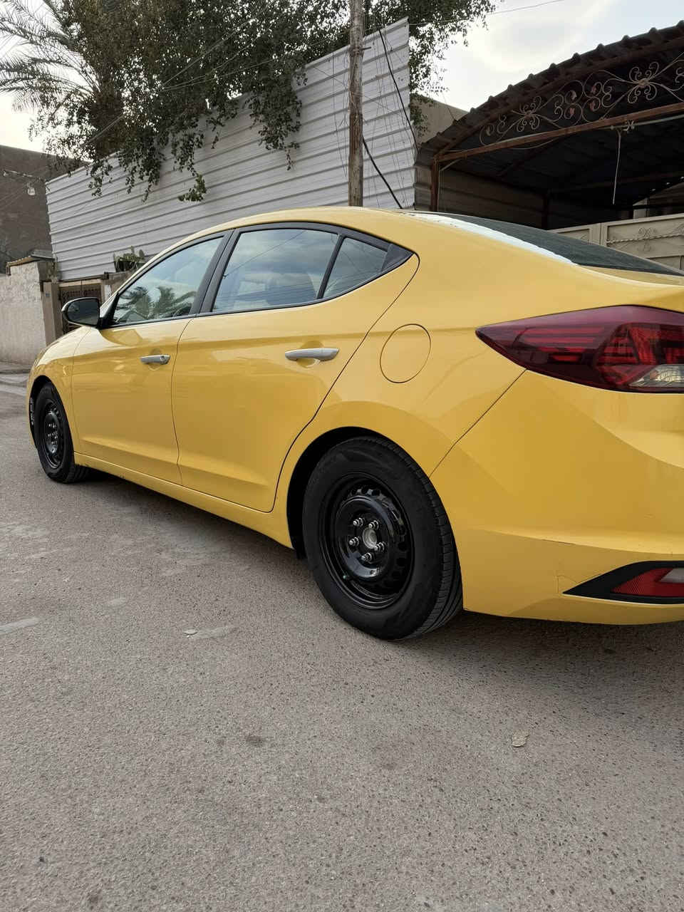 يالله سلام عليكم اخوان النترا 2019 كير اي تي بلادي كير مكينه مكفولات تبريد تدفئه شغالات تخم تاير جديد سنوية جديدة وبسمي هيئة مصفرة  صور الحادث بالمنشور والسيارة جاهزة 
مكاني بغداد الاستفسار *********** 
السعر 138 وبيه مجال للشراء
