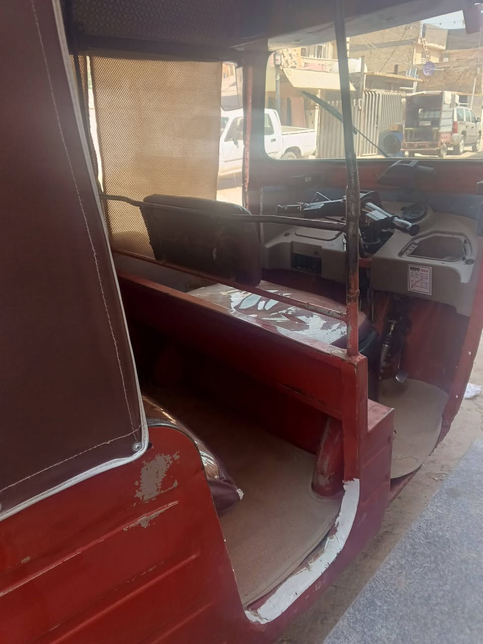 سلام عليكم تكتك مديل 18شهر 11لامحجون وصبغ كشر كغاله شراي خابر وسهله ***********
