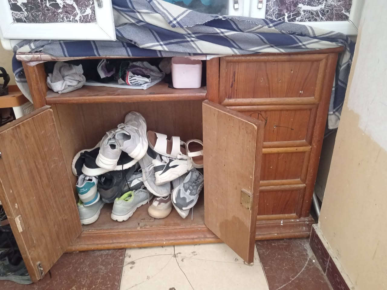 ميز وهو هم جزامه 30ملحق كاونتر 50 الدغاره


**إذا كنت صاحب هذا الإعلان وتريد حذفه لأي سبب، رجاءا أرسل رسالة إلى الدعم الفني**