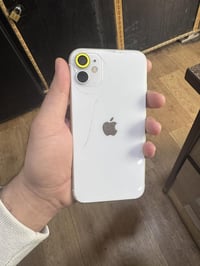 ايفون 11 128  مبدل شاشه اصليه وفقط ضهر مفطور  بطاريته/٧٧ الجهاز كله نض...