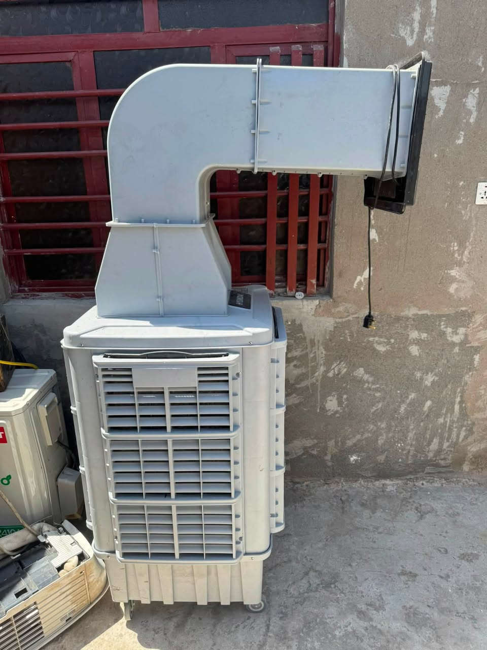 السلام عليكم عندي مبرده البيع جديده مستعمله 3 أيام فقط السعر 250 الف مكاني بغداد ***********
