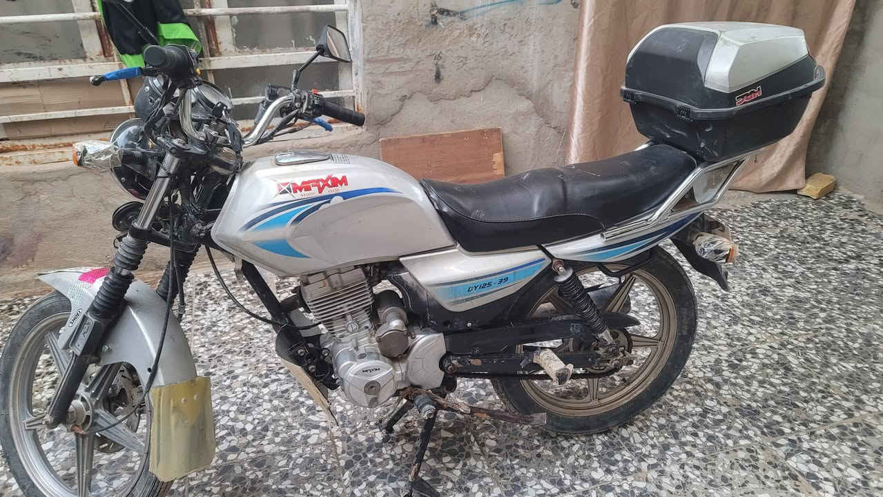 دايوان ٢٠١٨ نظيفه اي نقص ماكو اوراق اصوليه من مكتب حسين سعر ٧٥٠ الف ***********
