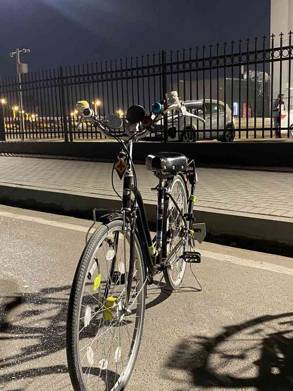 سلام عليكم بايسكل للبيع نضيف مديل ٢٢ تريده هوه وغراض تريده بدون غراض أبيع السعر ١٥٠  وبي مجال العنوان بغداد الشعب حي التجار قرب مدرسه بلقيس  توصيل ما عندي


**إذا كنت صاحب هذا الإعلان وتريد حذفه لأي سبب، رجاءا أرسل رسالة إلى الدعم الفني**