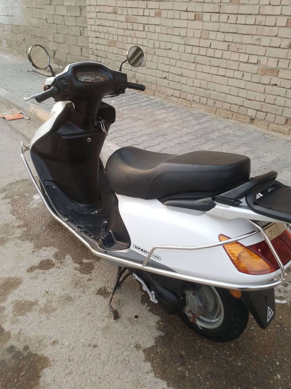 رمضان كريم 
سلام عليكم سبيسي للبيع دراجه كامله من كلشي كهربيات شغاله عالي ناصي السرعة الشاير درع ستيل تخم تاير جديد مكينه ناعمة لا دخان لا تنقيص فقط بيع بدون مراوس مكاني واسط النعمانيه *********** اتصال او واستاب
