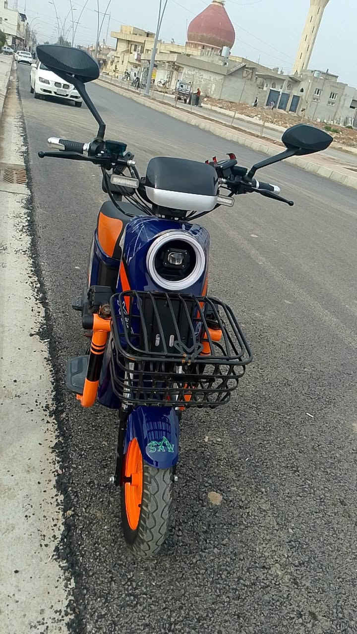 ماطور شحن للبيع 2025 X900
5بطايات دبل 32امبير يمشيك 50كيلو 
فول مواصفات بي نظام R
لايت زينون عالي ناصي عدسة+ بومة
سرعة 100 بريكات هايدروليك 2
دبلات غاز بلوتوث سماعة اج بي 
ماطور فول مواصفات مابي اي نقص 
مستعمل شهر واحد فقط 
السعر 450 وبي مجال 
العنوان موصل
***********
