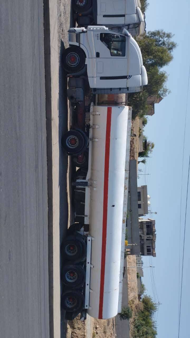 اسلام عليكم للبيع افيكو موديل 2004 توماتيك رتايدر ثلاجه حجم كورس 13 480 سياره جاهز بشغل تانكي مسلاوي دبل تايه بلادي 47 طن رقم اربيل سنويه منتهي تحويل مباشر سعر 160 مجال رقم عربي *********** رقم كوردي ***********
