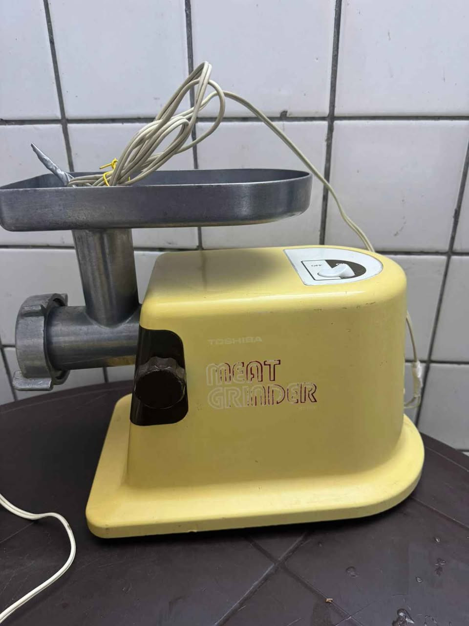 توشيبا الياباني
مثرامه لحم 
الحاله نظيفه جدا
استيراد الاسواق المركزيه 
*********** بغداد, العراق
