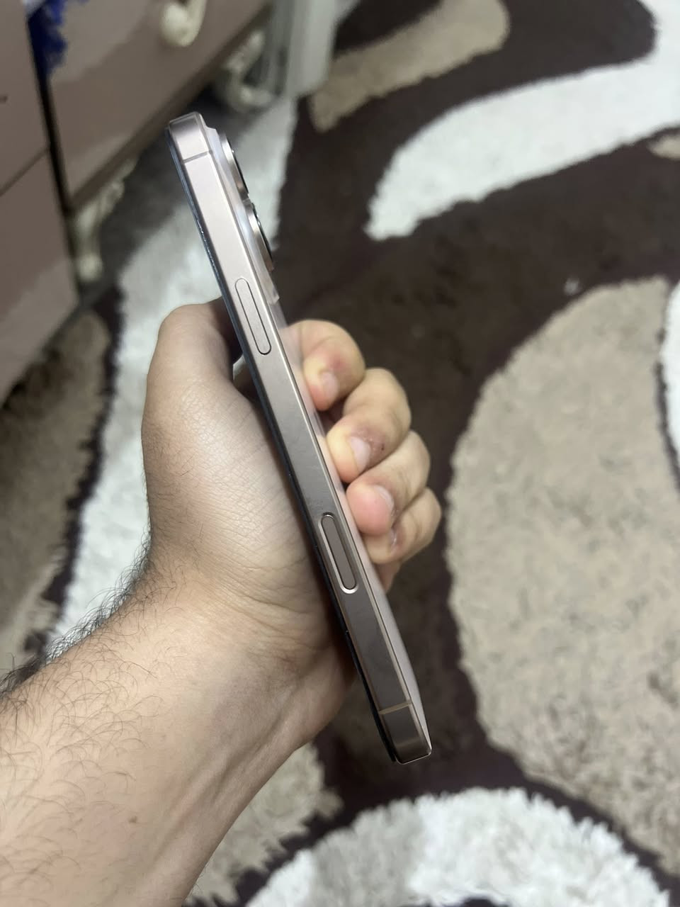 السلام عليكم
16 pro max
ديزيرت
السعر :: 825 مجال بسيط!
256 
AE/A
93 🔋
مبدل شاشه كلش حلوه 
وكامرات
السعر :: 825 بي مجال بسيط
***********
ديوانيه
