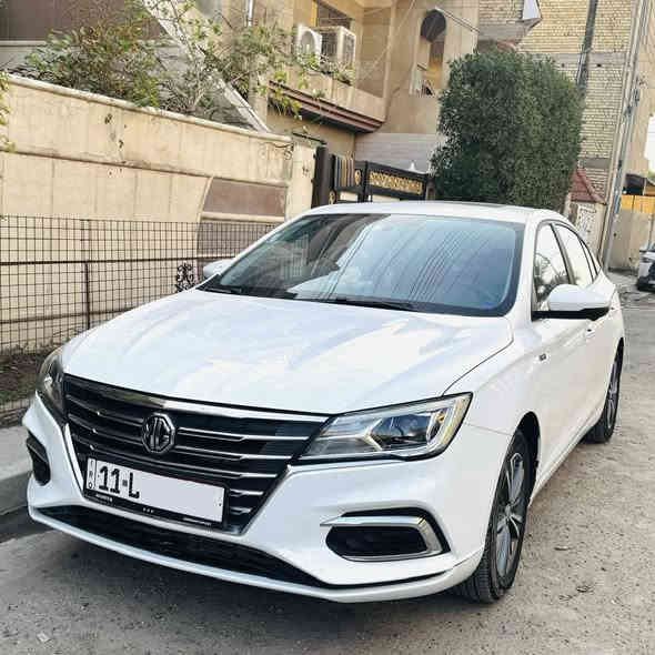 ام جي 5 || MG 5
موديل 2024
فول مواصفات LUX 1/1
فتحة سقف 
كامرات 360 
كراسي جلد تحكم كهرباء
هاند بريك دگمة 
مري طي كهرباء
مثبت سرعة  
تشغيل بصمة 
اضوية led ابيض
وباقي المواصفات المعروفة 
عليها عازل حراري على الجام 
و دوشمة للكراسي 

داخل
رقم بغداد  
ماشية 9000
مكان السيارة بغداد 
السعر 122
رقم: ***********
