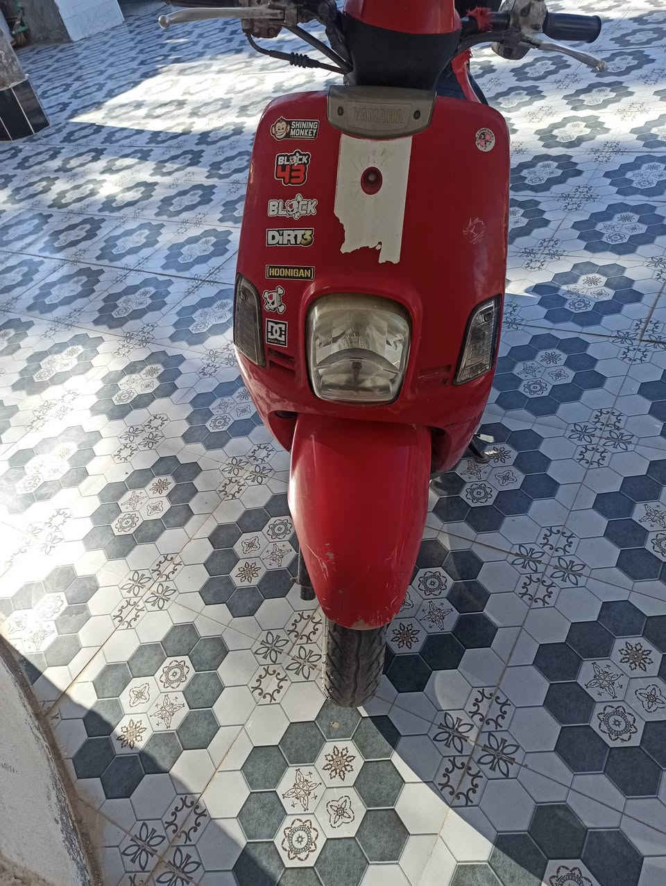 السلام عليكم دراجه بوليس للبيع ماخذه وكيل ارقام مطابقه مكينه مملعوب بيه بل جيس كشر جدن نظيف مامتعوبه نظيفه جدن مكاني حله ورديه خارج البونافع السعر ٩٥٠   للتواصل ***********
