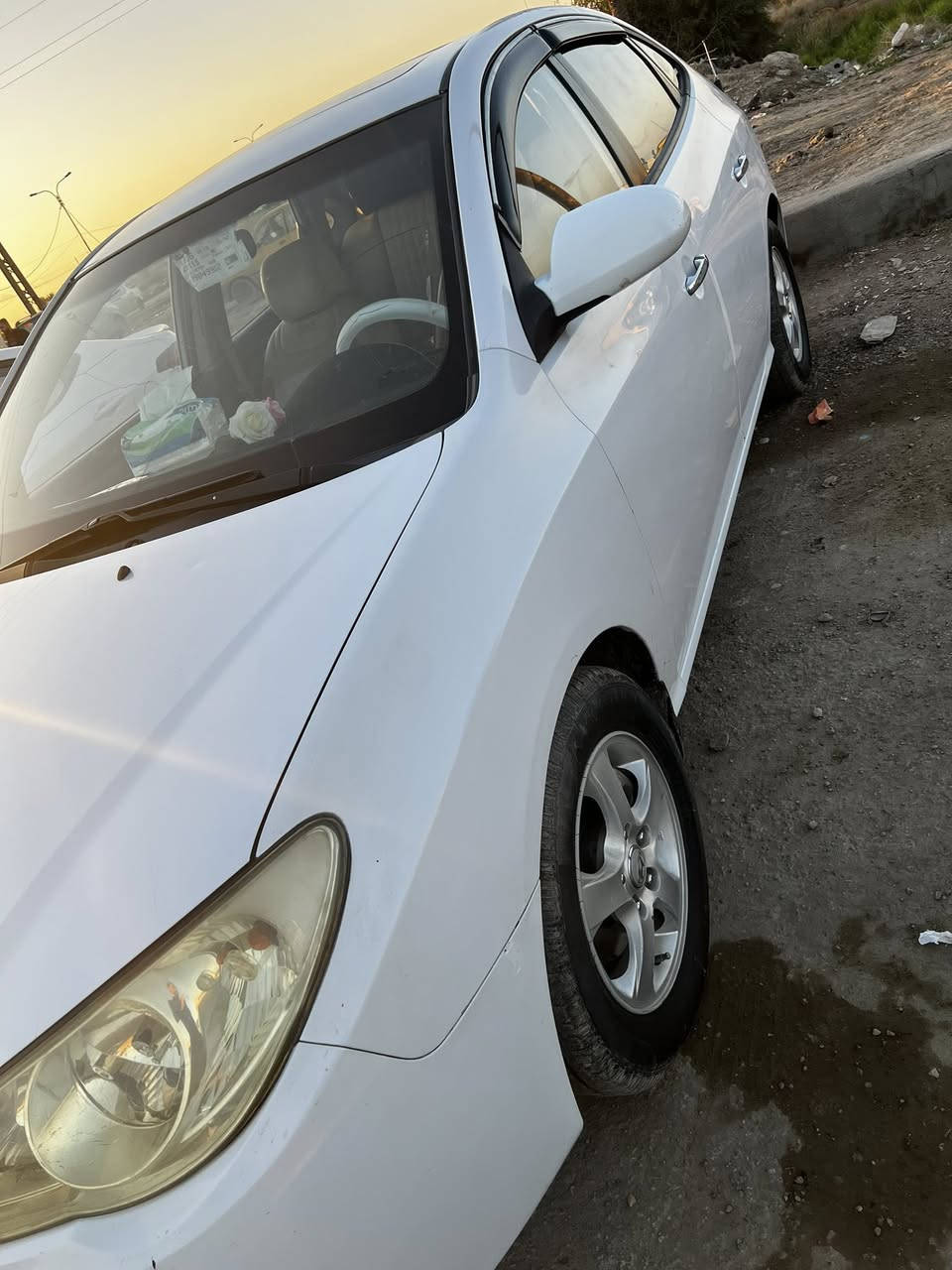 السلام عليكم…
النترا خليجي ٢٠١١ رقم بغداد 
بيها قطعتين صبغ فقط بدون حادث
مكينة ١٦٠٠ 
السعر ١٠٨
للاستفسار ***********
مكان السيارة بابل
