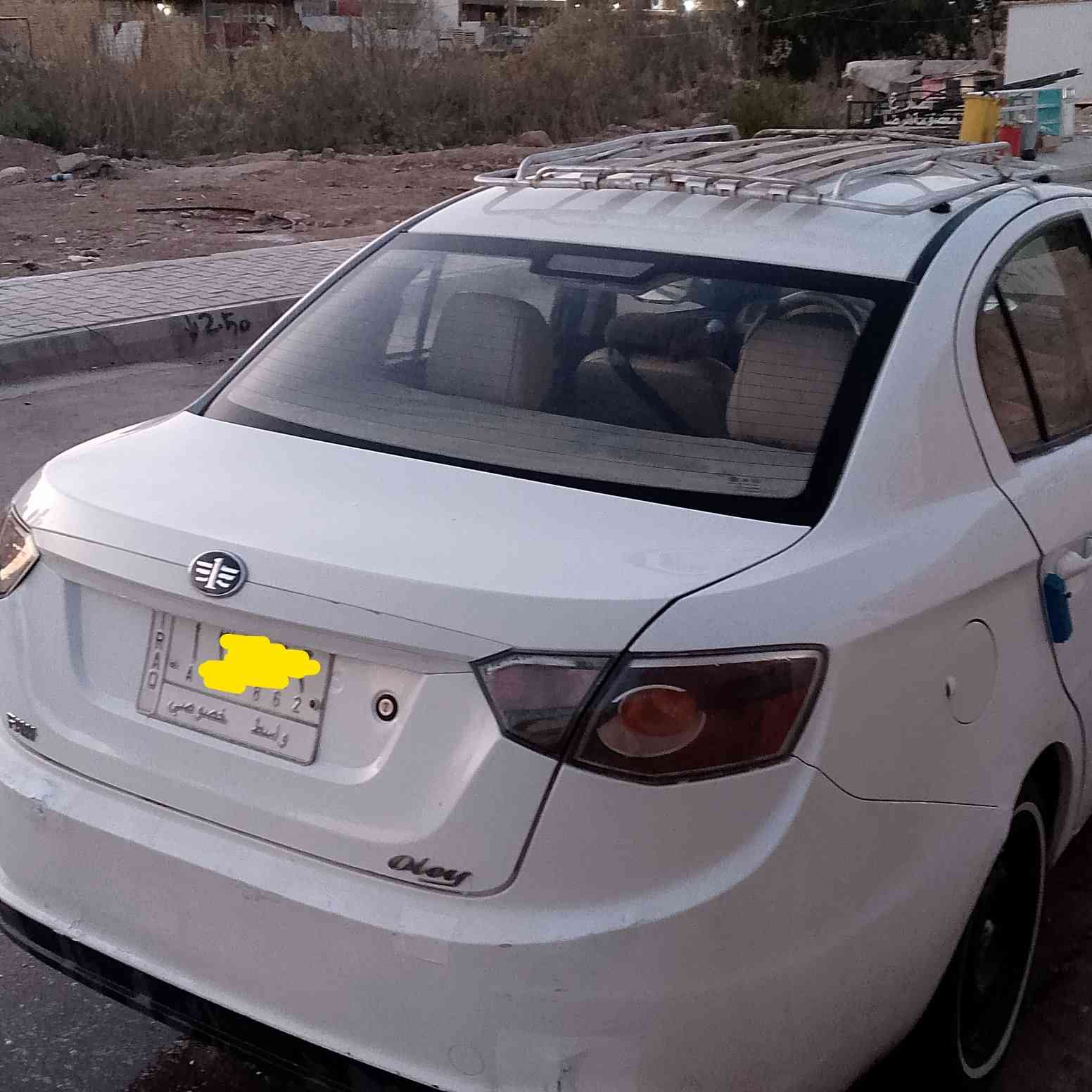 السلام. عليكم.  للبيع. أو مراوس فاو. اولي. موديل 15مكينه. وكير كورلا. تخم تاير  ***********
