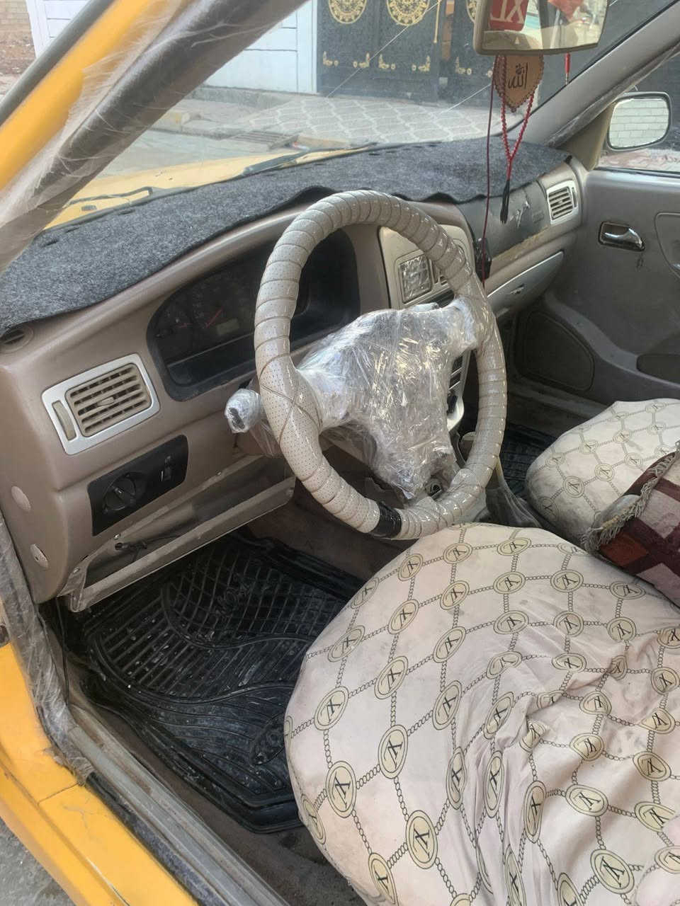 السلام عليكم شيري اكوين 2011شرط والوكاله وشرط الغرمات وسنويه اليف عاج السعر35وترهم مقدمه والباقي مده وترهم مراوس بخصوصي للتصال على الرقم ***********
