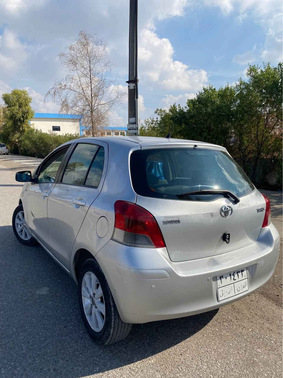 يارس سلڤر 2011 يه ك بارجه و بستيكى سبوخه به بئ زورى بئ ليدران و محجون زؤرخاوين مايته وه هه مووشتيكى به شه رته كالبونه وه ى هه يه هه زه وفحسى نوييه سعرى 79 وه ره قه يه له هه وليرم *********** أربيل, العراق
