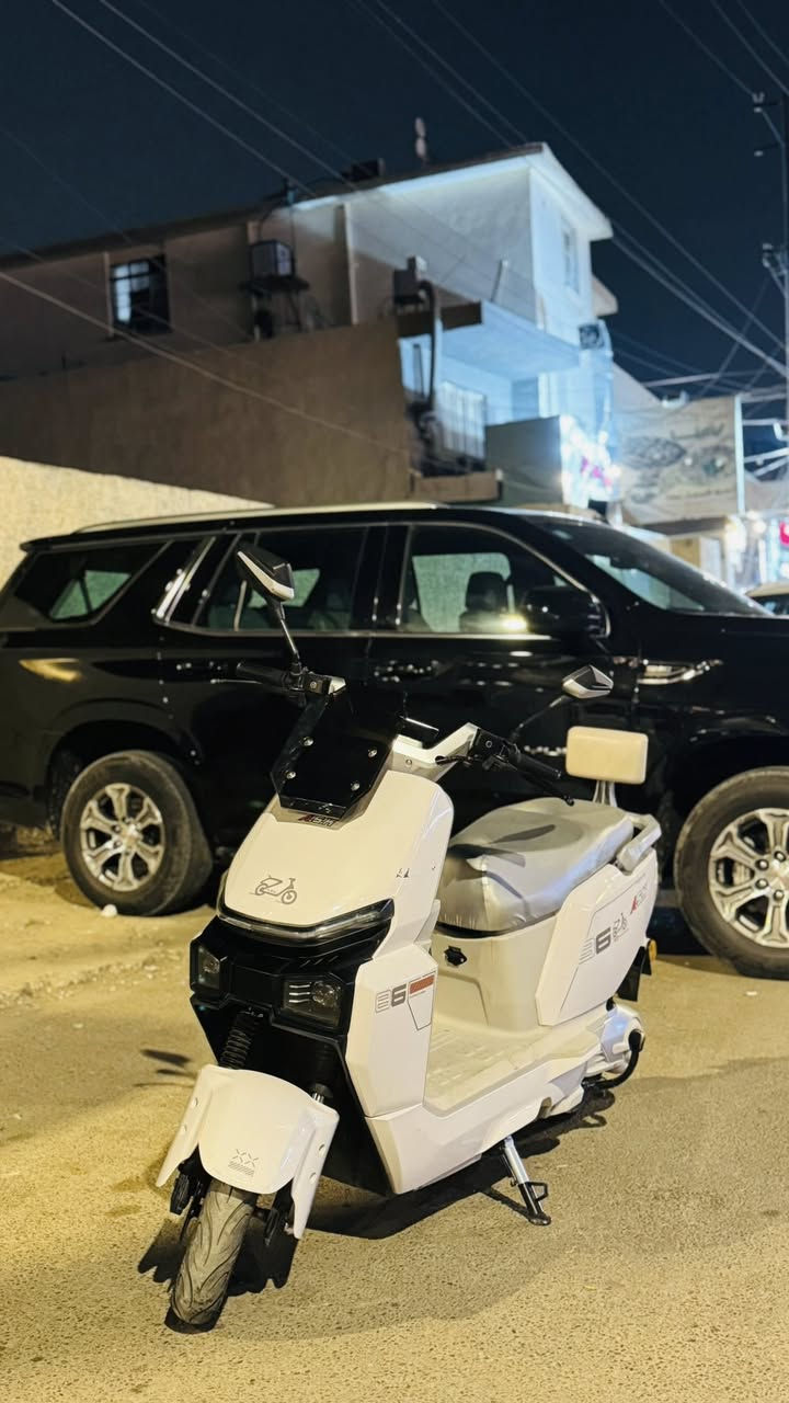 ***********
سلام عليكم دراجة شحن للبيع 6بطاريات  نضيفة بحالة الوكالة صارلها شهرين سبب البيع صار ضرف مكان بغداد البلديات
