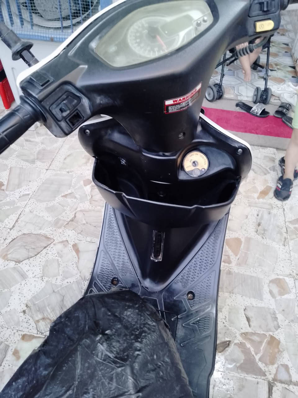 ذبانه اف اس صيني للبيع عوزهه تجفيت تشتغل سلف وهندر بيه زوج تواير جدد وباتري جديد شباب السعر خاص الي  حاب يشتري يتواصل وياي ماسنجر خاص وانا خادم سعر مناسب


**إذا كنت صاحب هذا الإعلان وتريد حذفه لأي سبب، رجاءا أرسل رسالة إلى الدعم الفني**