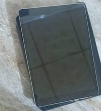 ايباد 9 برو ذاكرتي 64 نظيف الجهاز باله السعر 300 رقم الهاتف وفي مجال ش...