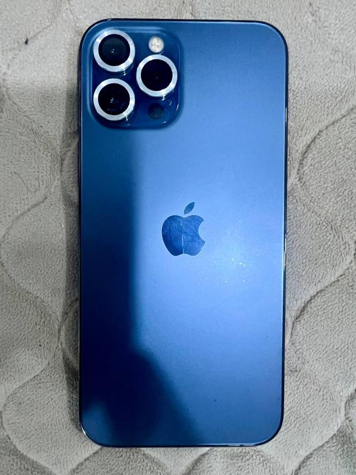 السلام عليكم أيفون 📱 ١٢ برو ماكس جهاز جديد مال بيت ذاكره ٢٥٦ بطاريه ٦٧ بلاديه ملحقاته كارتونه وكيل شحن ما متعوب جهاز لون نيلي مكاني كوت الأحرار السعر ٤٢٥ الاستفسار / ***********
