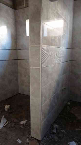 خلفه سيراميك تشتغل المتر على 4000 داخل الموصل فقط وهذا رقمي***********
