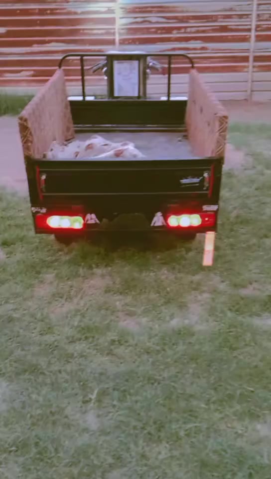 سلام عليكم ستوته للبيع موديل 2014 مكينه اربعه وعشرين والشراي بي خير ويدلل وهاذه رقمي ***********
