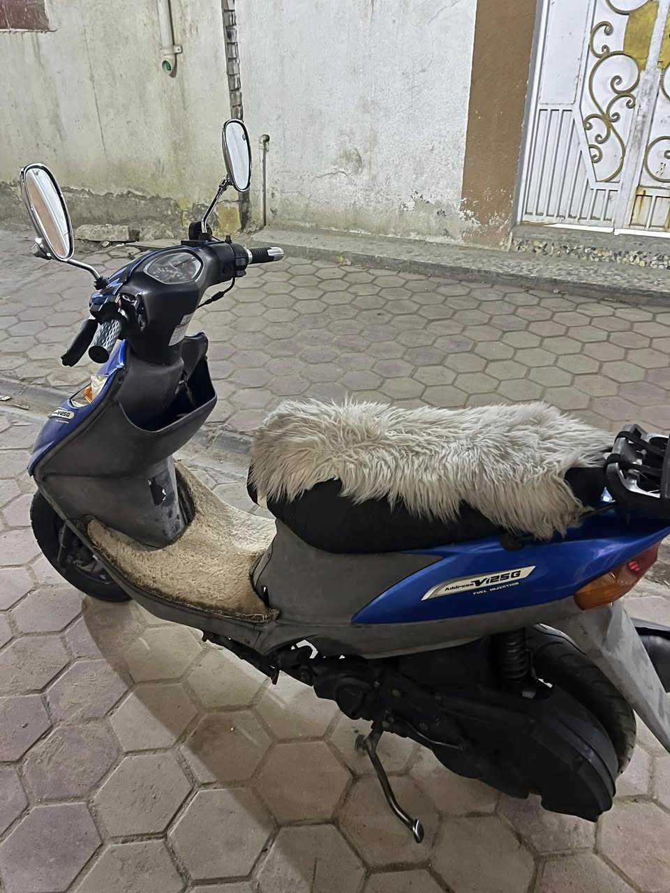 السلام عليكم دراجه ادرس ياباني نوزل نضيفه كلها شغاله اشاير لايت بك لايت دشبول كلها كامله مجفته مره وحده السعر 350 وبيها مجال مكان كربلاء حي العباس شراي تصل ***********
