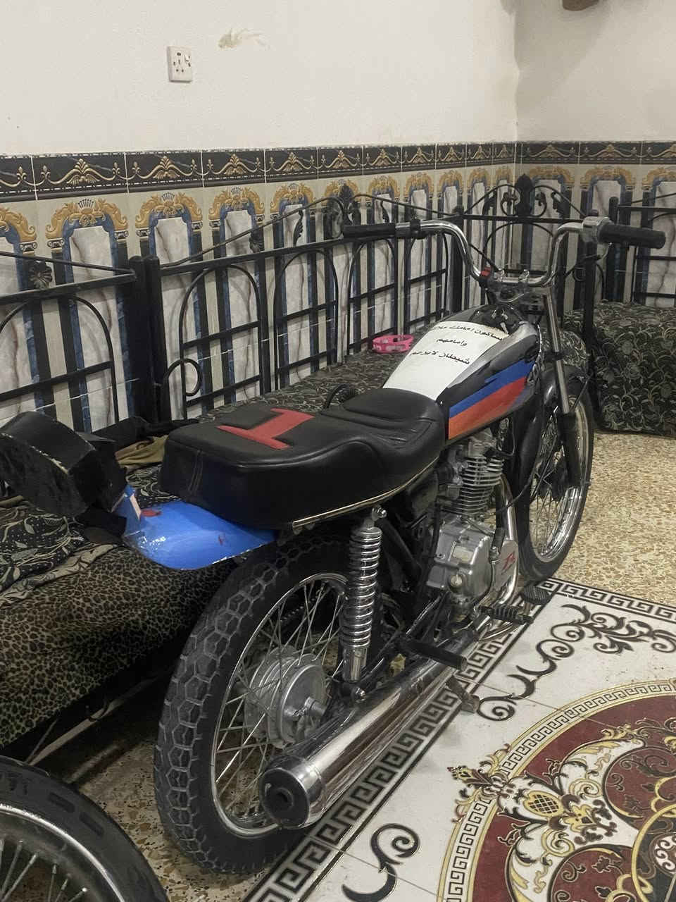 السلام عليكم نامه للبيع كك كك سعره
٤٥٠ ‏وبيها مجال  ￼￼￼ الحله نادر ٣        ￼ ‭٠٧٨٨ ٢٩١ ٢١٣٢‬
