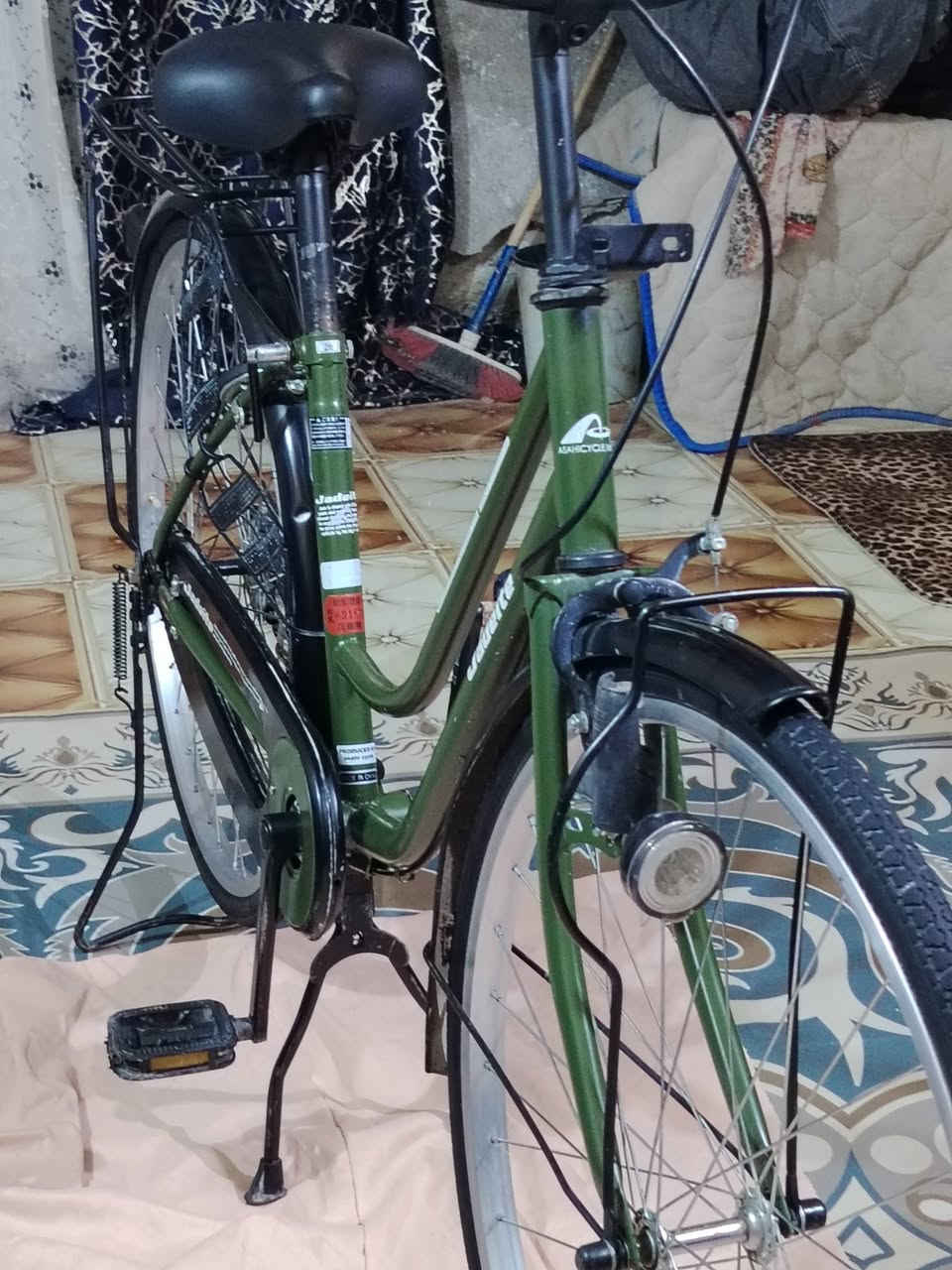 السلام عليكم
بايسكل  لون زيتوني مديل2021

سعر  115بيه مجال  قليل 

مكاني ديوانيه


**إذا كنت صاحب هذا الإعلان وتريد حذفه لأي سبب، رجاءا أرسل رسالة إلى الدعم الفني**