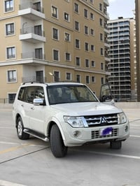 باجيرو حبتور Gls موديل 2014 السيارة باسمي تحويل ثاني يوم سلايد حساسات ...