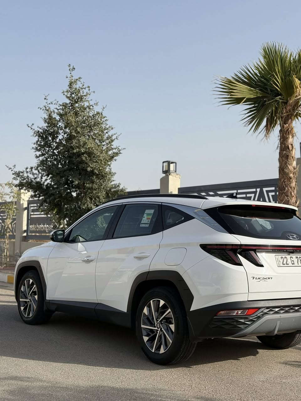 توسان (2023) خليجي
فول عده الفتحه
كشنات 2كهرباء
تشغيل عن بعد
اوتو هولد
وضعيات قياده
 مواصفات معروفه
السعر 205$ بيه مجال
رقم اربيل السياره باسمي 
مكان السيارة بغداد حي الجامعة
للاستفسار ***********
