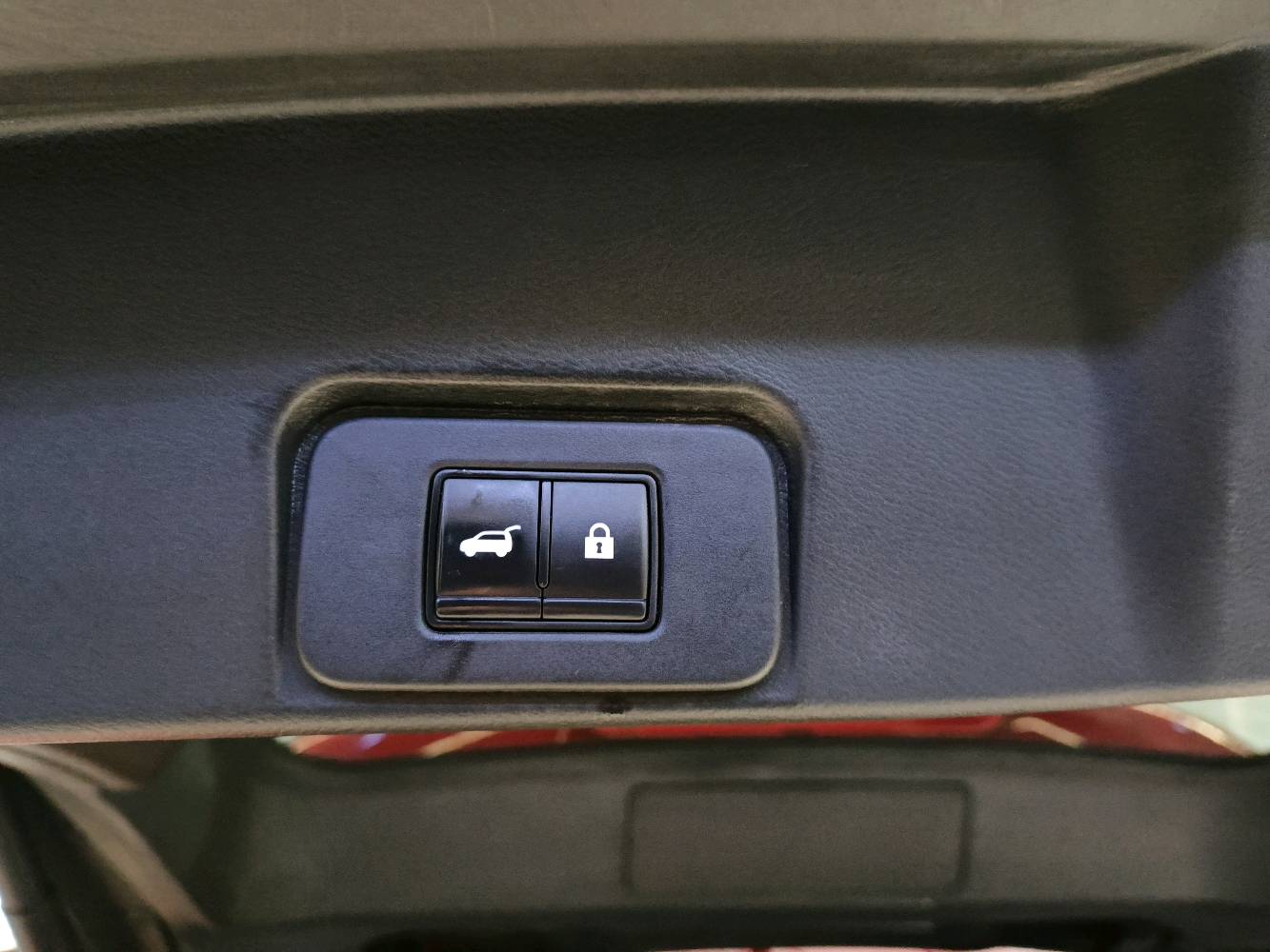 نيسان روج 21 بدون صبغ بدون ايرباك فول فول مواصفات SV فور ويل ***********
مكانها اربيل محرك 4 سلندر بدون تيربو