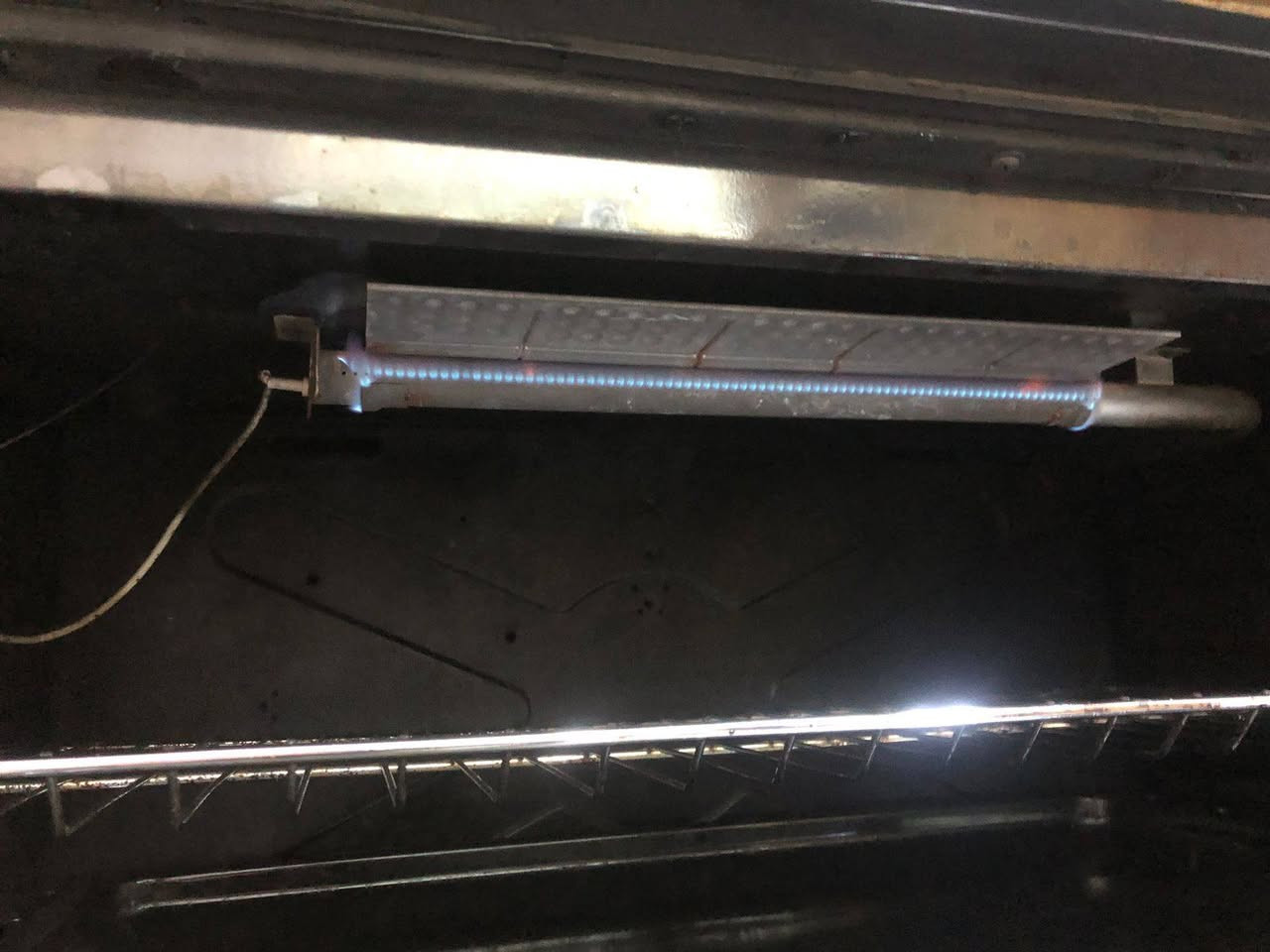 السلام عليكم عندي طباخ للبيع نوعيته تركي امانة الله خوش نوعية والنار زينة وبي جداحات وكلهن شغالات وبي ضوة بالفرن السعر 200 قفل مكاني بغداد


**إذا كنت صاحب هذا الإعلان وتريد حذفه لأي سبب، رجاءا أرسل رسالة إلى الدعم الفني**