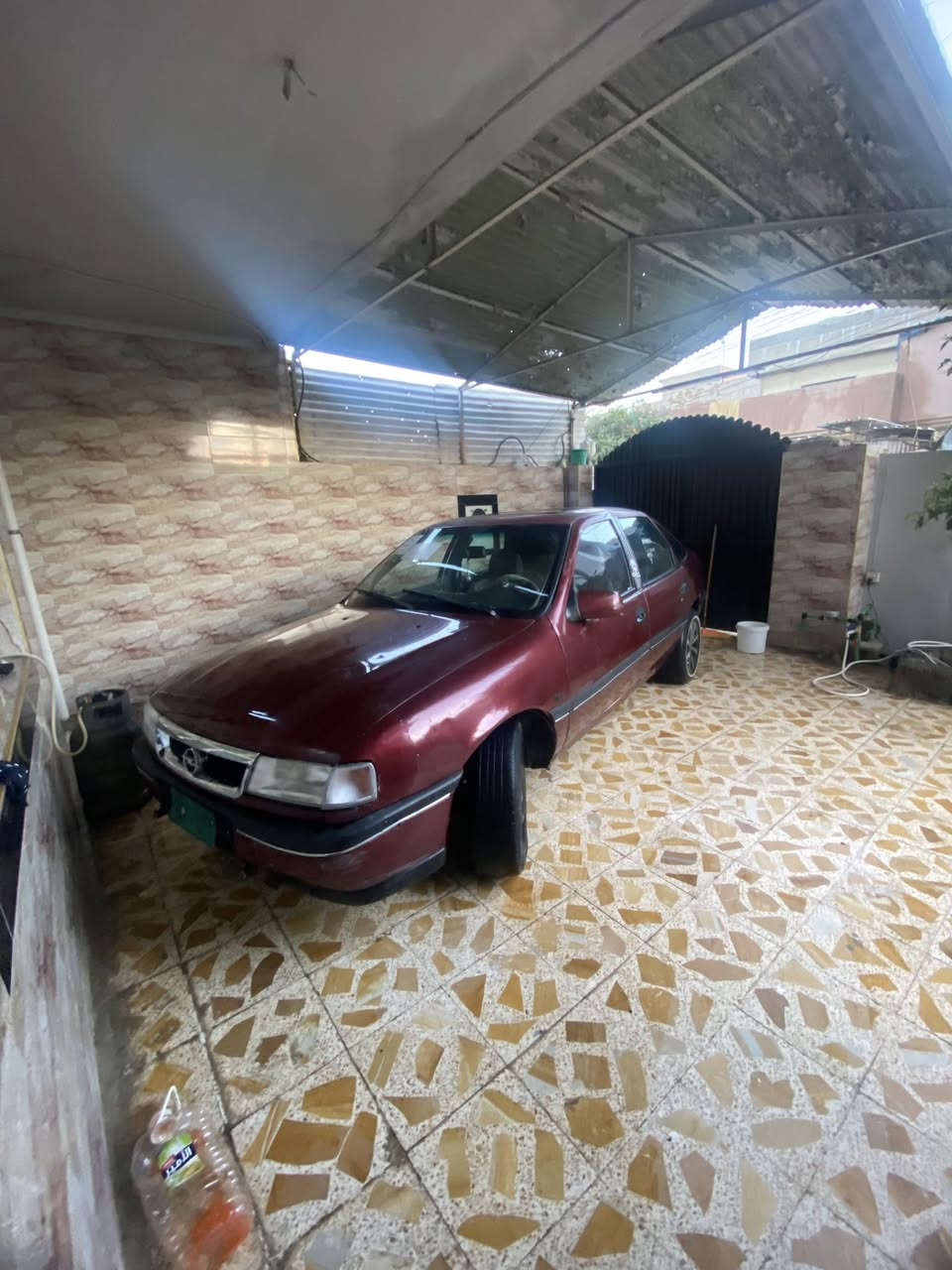 سلام عليكم فكترا حجم  18موديل 1992بدون ضرر صبغ عام جماليه شرط التحويل كاربون بانزين سنويه خضره مرسمه كامله كير نضيف مكينه بيه اثر نفخ 
***********عنوان موصل حي عدن
