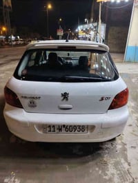 بيجو لبيع  2006/307 السياره جاهزه مجهزه من كلشي  من كل نواحي تخم تاير ...