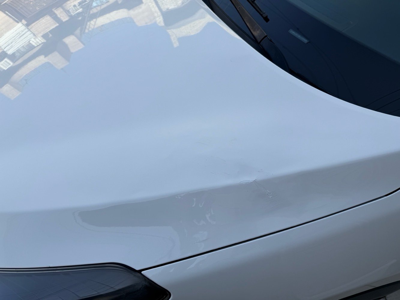 السلام عليكم توسان خليجي موديل ٢٠٢٠

مكفوله من الضرر والصبغ فقط بارد بالبنيد موضح بالصوره 
فول مواصفات ماشيه ١٢٠ قابله لزياده السعره ٢٠٠ ورقه ٢٠ الف دولار وبيها مجال 
للاستفسار / ***********
موجوده بغداد / سيديه او جادريه 