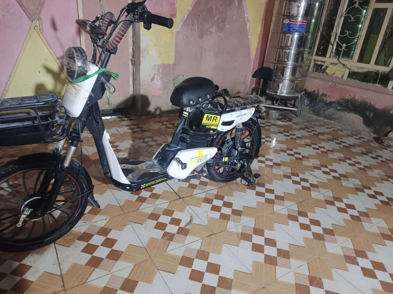 السلام عليكم تفاصيل بالمقطع ولتصل بخير ويدلل هذا عندنا بايسكل الشحن وهاذا رقمي التلفون ***********
