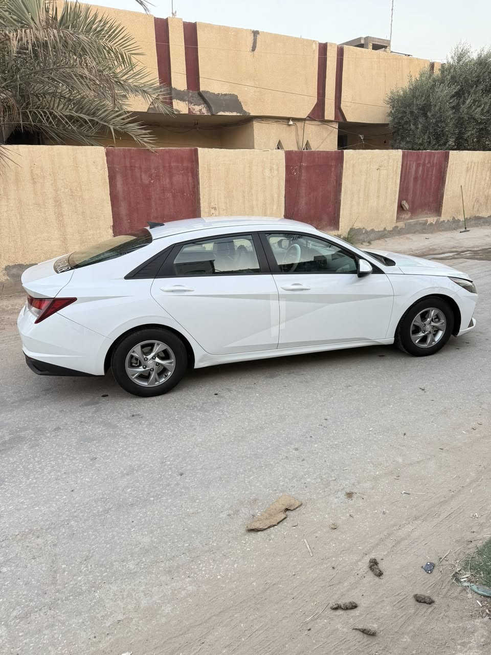 السلام عليكم
للبيع هونداي النترا 2021 أمريكي

* حادثة جامغ وبنيد  
* محرك 2000 سي سي
* شاشة
* رادار
* كاميرا
* تبريد ثلج
* تخم تايرات جديد
* رقم بغداد بأسمي 
* كير و محرك مكفولات 
::::::::: السعر 135$—بي مجال 
***********
