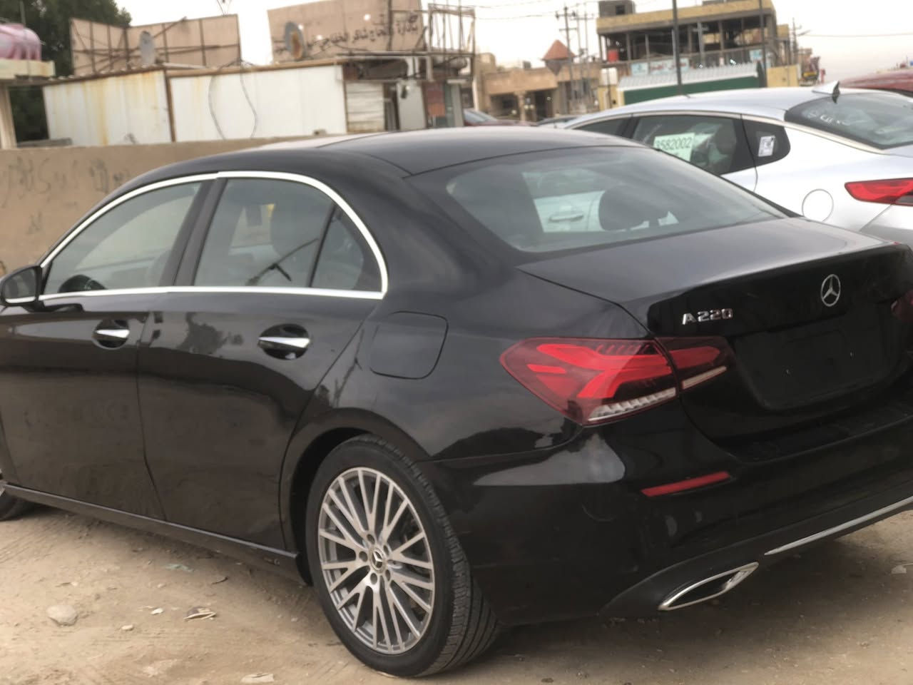 مارسدس موديل ٢٠٢٢ فول مواصفات رقم بغداد دولي سيارة جديده السعر ١٨٠ ورقة وبيه مجال رقم الهاتف ***********
مكان السيارة بالناصرية
