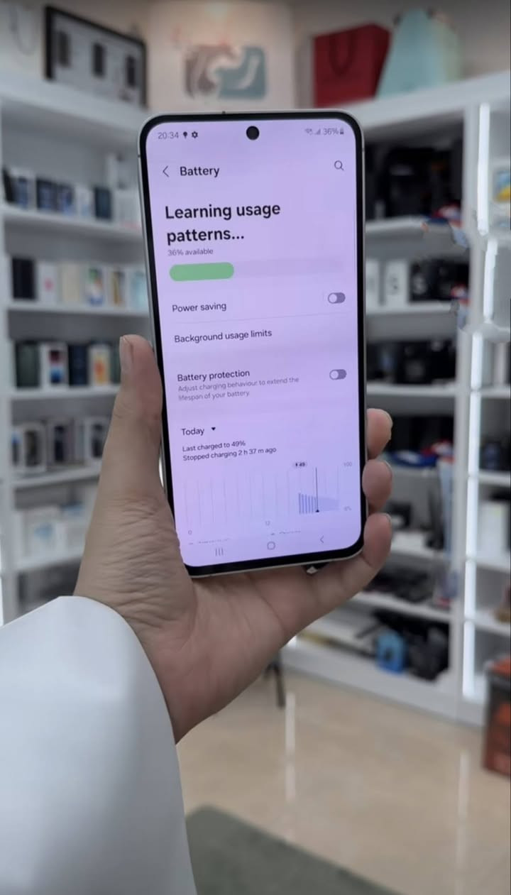 سامسونك S24 FE فول نظافة استخدام قليل  الذاكرة 128 دبل خط.  الملحقات  شاحن الاصلي من سانسونك. السعر 580 الف


**إذا كنت صاحب هذا الإعلان وتريد حذفه لأي سبب، رجاءا أرسل رسالة إلى الدعم الفني**