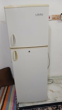 ثلاجه • للبيع