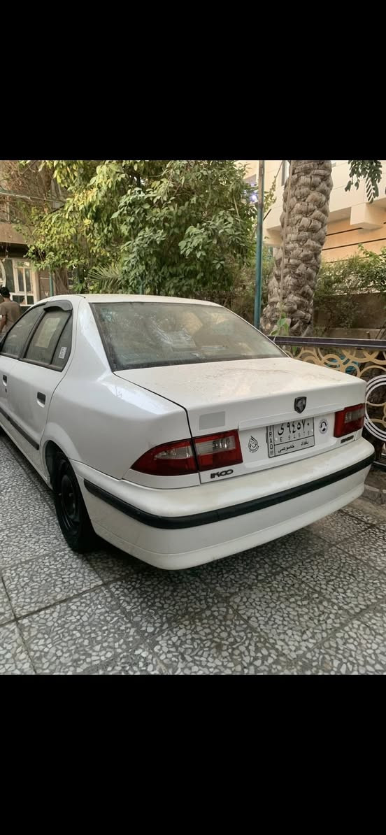 سلام عليكم سمند 2013كرستال ناطق
سياره نضيفه بيهة جاملغ تبديل نفس الون مؤسسه وبارداصبعين جاملغ خلفي  مكان السياره بغداد الحبيبيه بأسمي شرط التحويل 
السعر 52 وبيهة مجال حك الجيه 
***********
