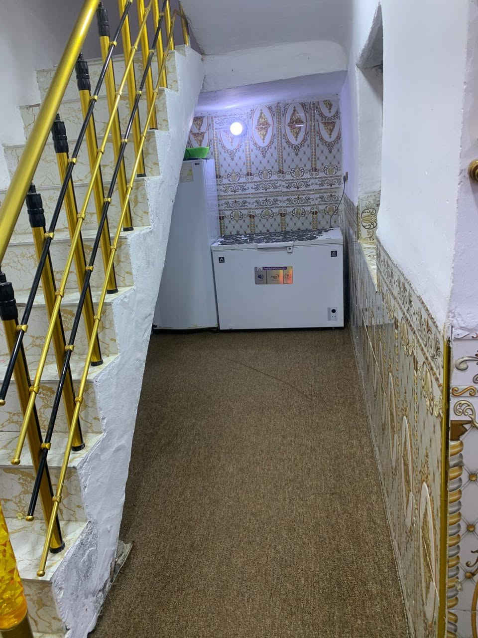 السلام عليكم امكلف بالنشر بيت في حي العسكري شارع معهد الأوائل قرب مولدة البصراوي جنس العقار طابو صرف المساحه ١٥٠ متر شارع ١٠ متر رقم صاحب الدار ***********
