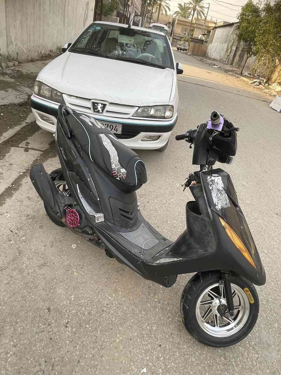 ماكس عدله للبيع كفر اصلي بلاديه 49 سلف وهندر باي وقت 
بيها تزويد زوج كلجات رياضي ويل كب وتايرات جلاتين سيت كامل قبق فلاوين وديل خلفي وكشن رياضي وقبق مال رقم الشاصي اشاير مال اربعه صرنصه بلاديه واقيه ملحه مكاني بغداد حي اور السعر 550 وبيها مجال رقمي ***********
