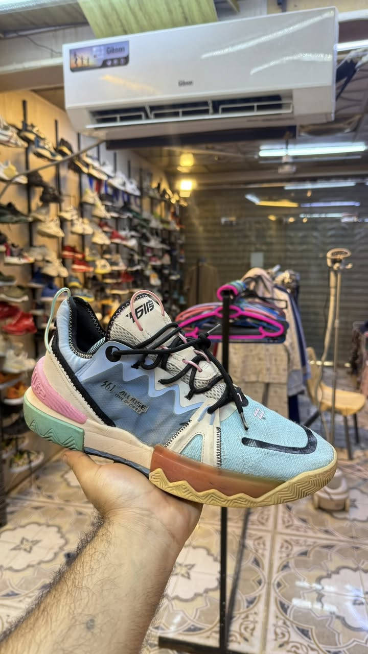 كسر احذية رجالي ماركات عالميه سعر القطعه ١٢ 
مودلز للبالة الاوربية 
📍العنوان 
العمارة/ مجسر حي الحسين القديم السايد مقابل حلويات الحمداني 
متواجدين من ٣ ضهراً الى ١١ونص ليلاً


**إذا كنت صاحب هذا الإعلان وتريد حذفه لأي سبب، رجاءا أرسل رسالة إلى الدعم الفني**